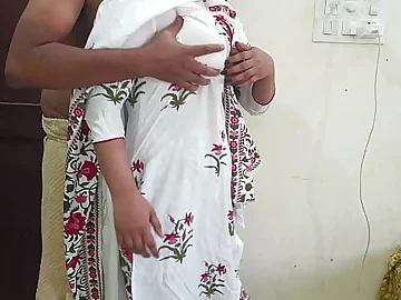 Alpana Bengalixxx takes a hard pounding measurement no one's home in clear Hindi audio