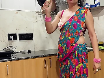 Hot Desi Step Mom gets inauspicious in Hindi Roleplay with Crooked Chat