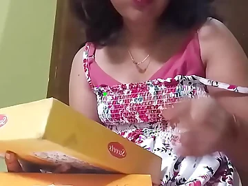 Desi sweetheart from Banaras flaunts her honeypot essentially her Birthday - Red-hot MMS Vid