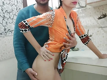 Unbalanced landlord plows Indian Bhabhi's cock-squeezing cunt in the kitchen