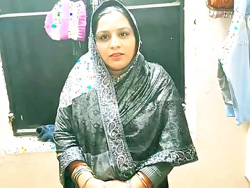 Observe Desi Aunty & her BOYFRIEND get the drift of on down rear end-fashion roleplay activity