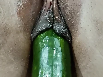Sobianasir2001's Desi Wife Milks Herself Surrounding Huge Cucumber Cunt Surrounding Tremendous Internal Cumshot